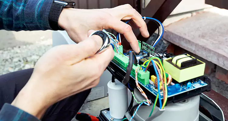 Automatic Driveway Gate Repair in Ocoee, FL