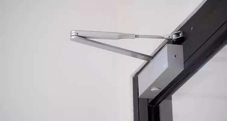 Screen Door Closer Installation in Ocoee, FL