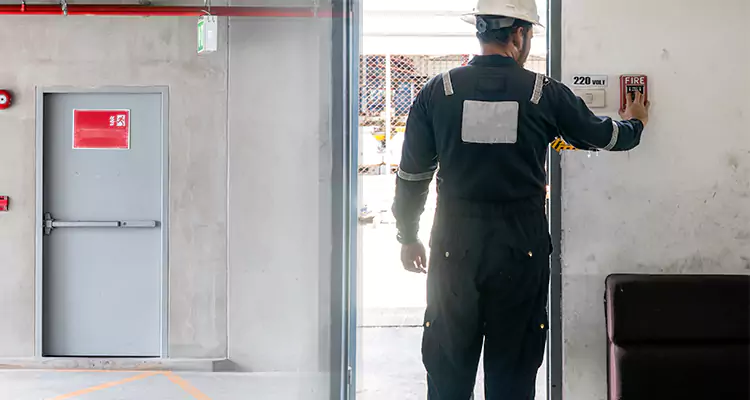 Emergency Fire Exit Door Repair in Ocoee, FL