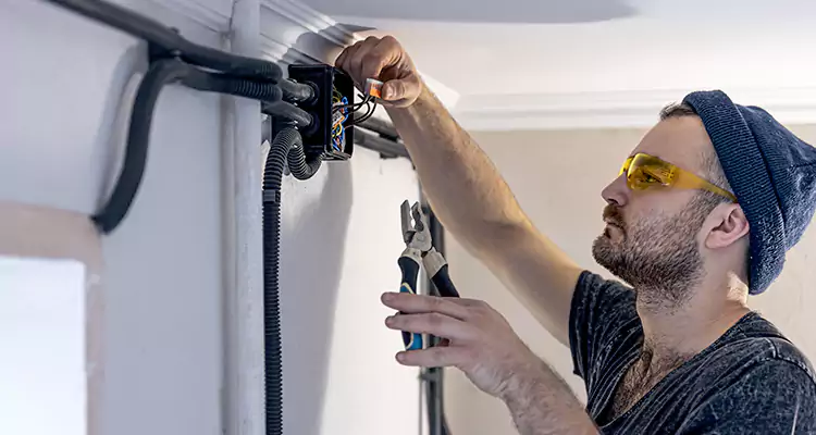 Garage Door Opener Cable Repair in Ocoee, FL
