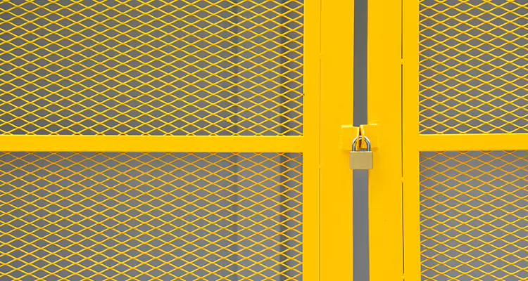 Steel Mesh Screen Door Repair in Ocoee, FL