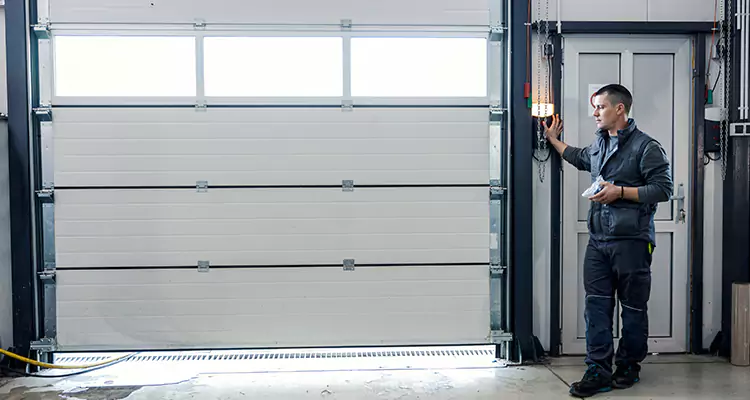 Modern Overhead Door Repair in Ocoee, FL
