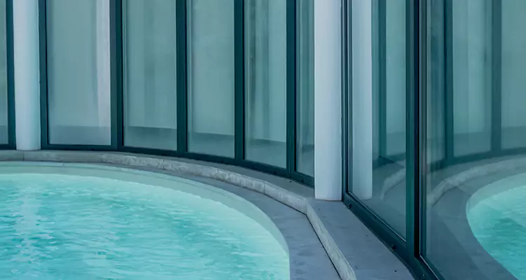 Repair Polyester Screen for Pool Enclosure in Ocoee, FL