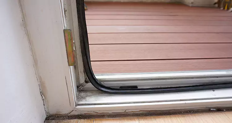 Why Choose Us for Leaking Sliding Glass Door Repair in Ocoee, FL?