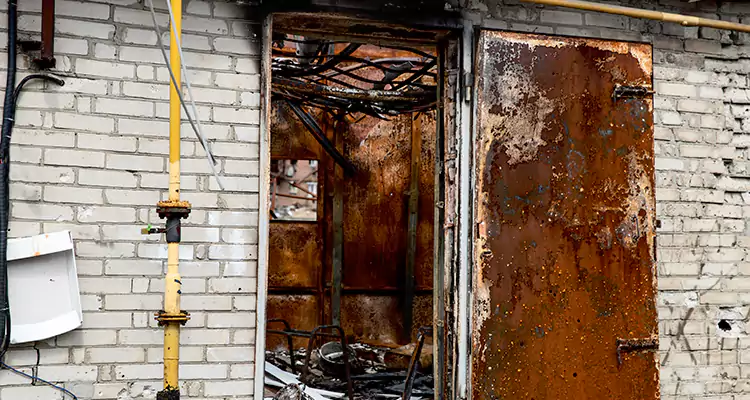 Metal Door Rust Repair in Ocoee, FL