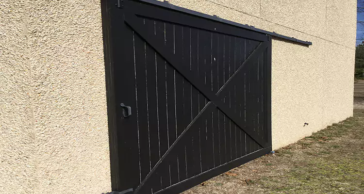 Sliding Barn Door Stuck Maintenance in Ocoee, FL