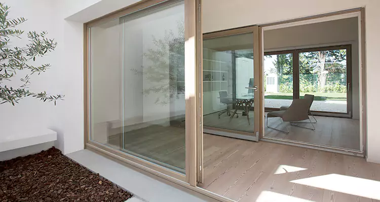 Sliding Screen Door Bottom Track Replacement in Ocoee, FL